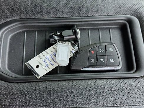 Used 2023 Chevrolet Tahoe Premier AWD/4WD image 35