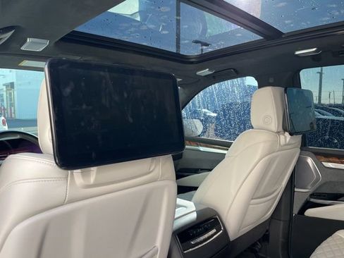 Used 2025 Cadillac Escalade Sport Platinum w/ LPO, ONYX Package image 14