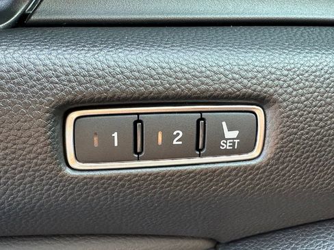 Used 2018 Honda Accord EX-L image 25