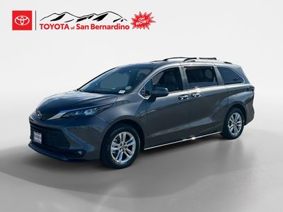 New 2025 Toyota Sienna XLE
