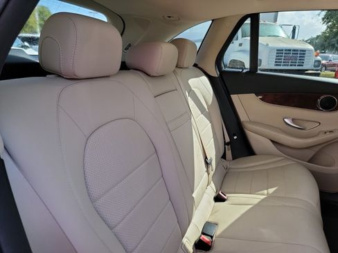 Used 2017 Mercedes-Benz GLC 300 image 13