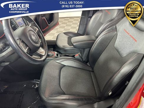 Used 2019 Jeep Compass Trailhawk w/ Cold Weather Group image 18