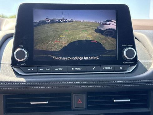 Used 2023 Nissan Rogue S FWD image 28
