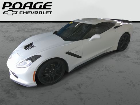 Used 2019 Chevrolet Corvette Stingray Coupe w/ Z51 1LT RWD image 1