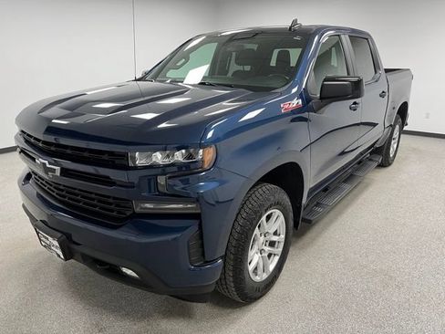 Used 2022 Chevrolet Silverado 1500 RST w/ Convenience Package II AWD/4WD image 4