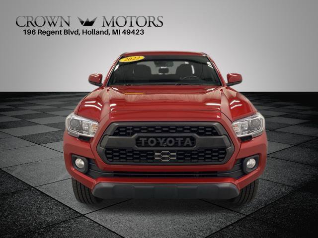 Used 2022 Toyota Tacoma TRD Off-Road w/ Technology Package AWD/4WD image 2