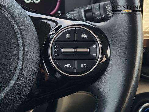 Used 2023 Kia Soul EX image 29
