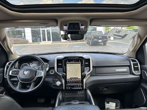 Used 2019 RAM 1500 Laramie AWD/4WD image 31
