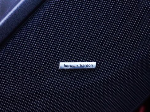 Used 2019 Subaru Forester Limited w/ Popular Package #3 image 16