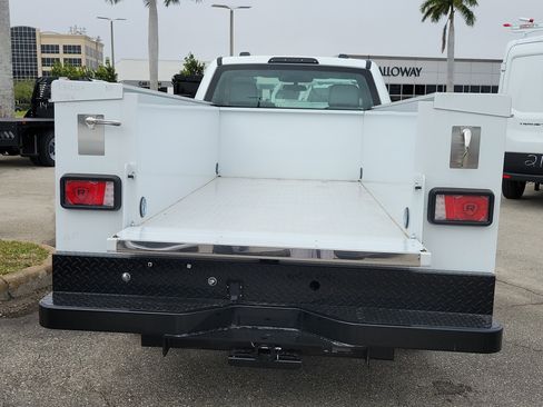 New 2025 Ford F350 XL w/ XL Chrome Package image 10