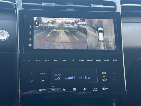 Certified 2023 Hyundai Tucson Limited AWD/4WD image 33