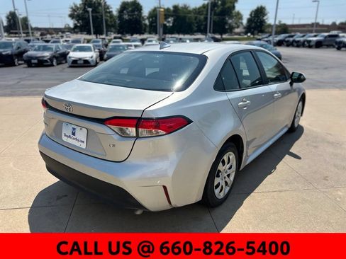 Used 2025 Toyota Corolla LE FWD image 6