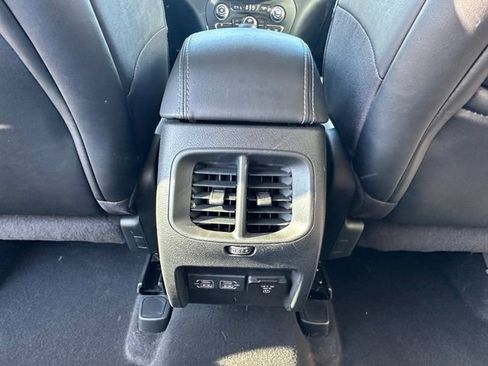 Used 2022 Jeep Cherokee Latitude Lux AWD/4WD image 29