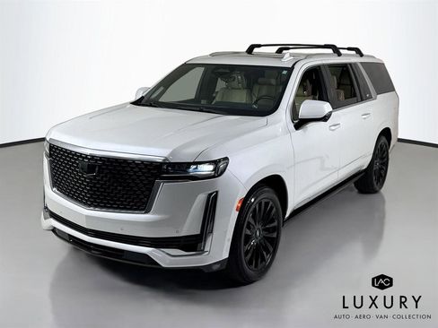 Used 2024 Cadillac Escalade ESV Premium Luxury w/ Performance Package AWD/4WD image 4