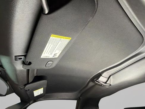 Used 2011 Chevrolet Corvette Grand Sport w/ Preferred Equipment Group image 32