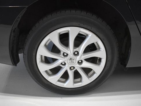 Used 2018 Nissan Sentra SV FWD image 10