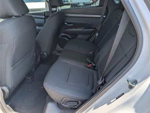 Used 2023 Hyundai Tucson SE FWD image 13