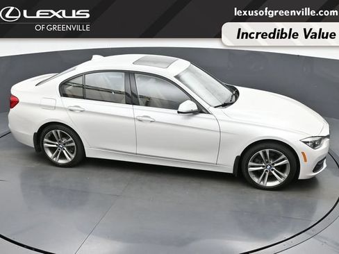 Used 2017 BMW 330i Sedan RWD image 35