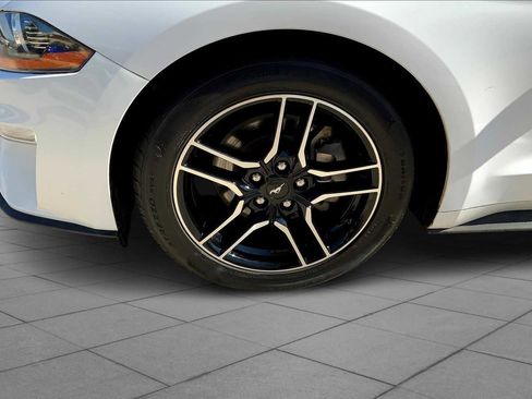 Used 2022 Ford Mustang Premium image 17