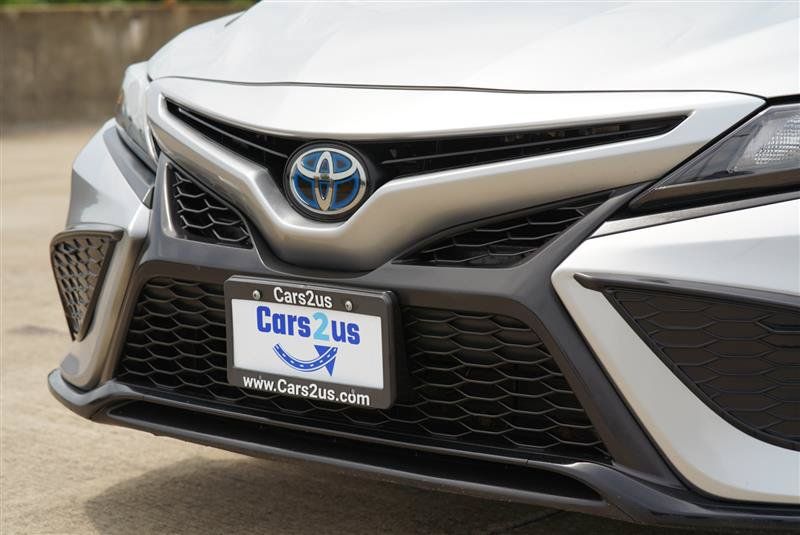 Used 2024 Toyota Camry SE w/ Audio Upgrade Package FWD image 28