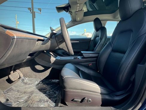 Used 2022 Tesla Model 3 image 16