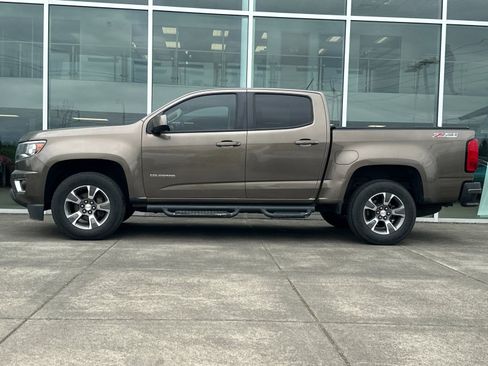 Used 2015 Chevrolet Colorado Z71 AWD/4WD image 6