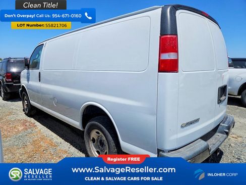 Used 2021 Chevrolet Express 2500 w/ Communications Package RWD image 3