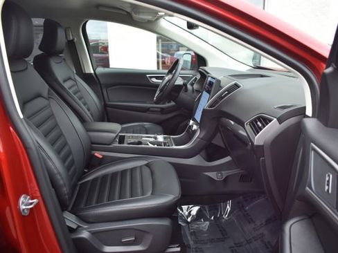 Used 2024 Ford Edge SEL w/ Convenience Package image 44