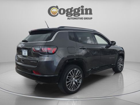 Used 2022 Jeep Compass Limited w/ Elite Group AWD/4WD image 5