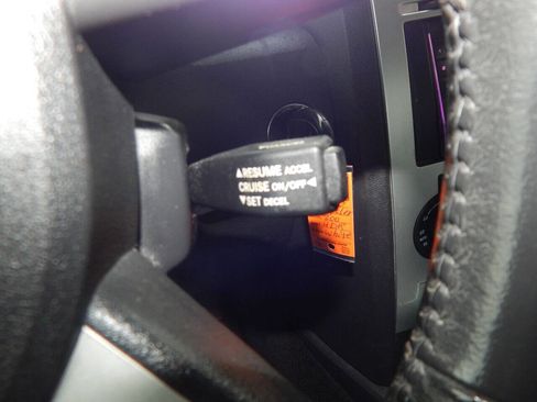 Used 2010 Chrysler 300 Touring image 55