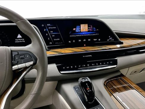 Used 2023 Cadillac Escalade Sport Platinum image 7