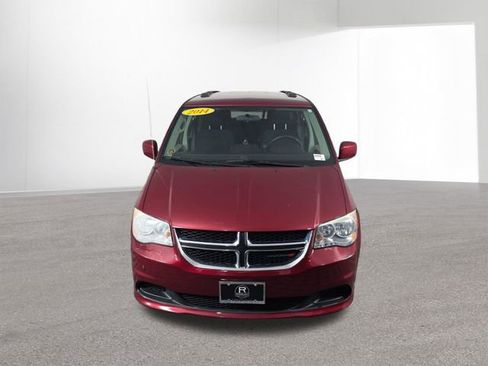 Used 2014 Dodge Grand Caravan SXT image 45