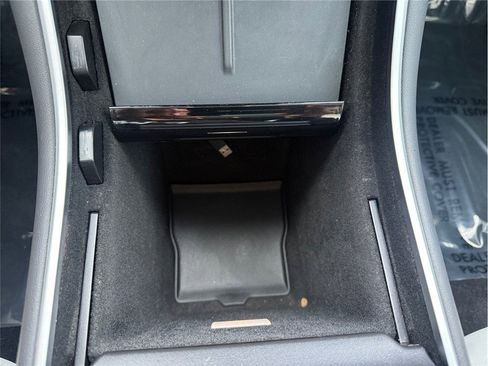 Used 2019 Tesla Model 3 Performance image 23