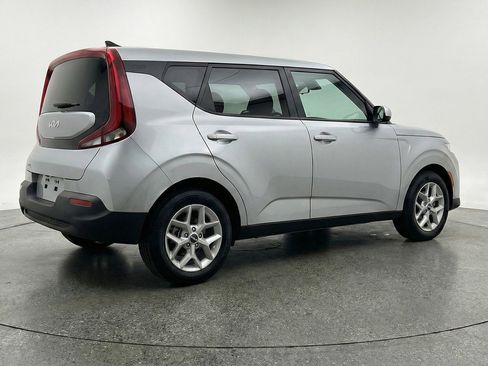 Used 2025 Kia Soul LX w/ LX Technology Package image 9