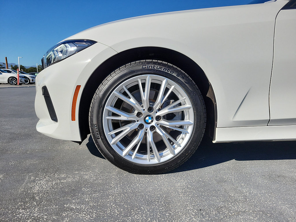 Used 2023 BMW 330i Sedan RWD image 5