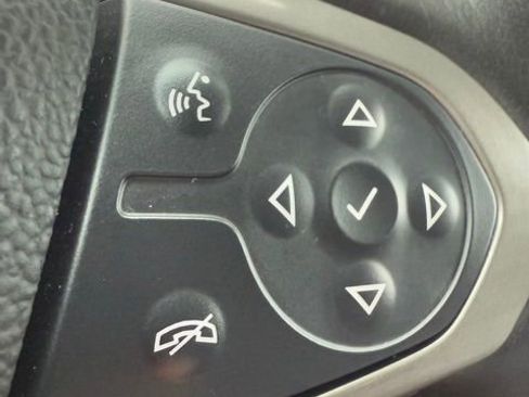 Used 2022 Chevrolet Colorado Z71 image 41