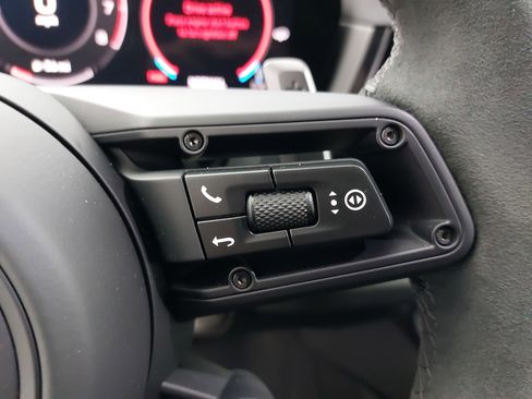 New 2026 Porsche Cayenne GTS image 20