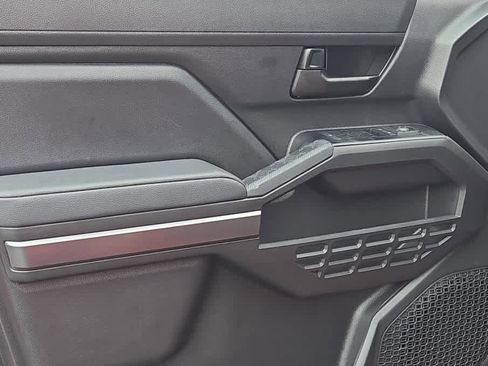 New 2025 Toyota Tacoma SR5 image 10