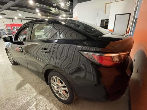 Used 2017 Toyota Yaris iA FWD image 4