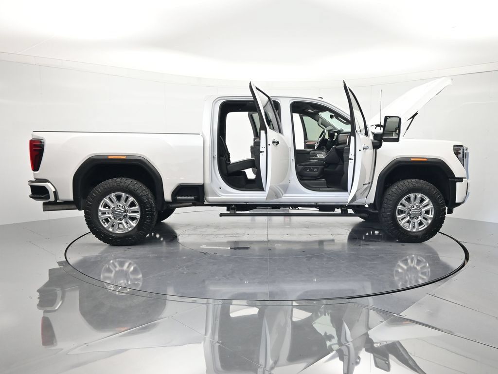 Certified 2025 GMC Sierra 2500 Denali w/ Technology Package AWD/4WD image 50