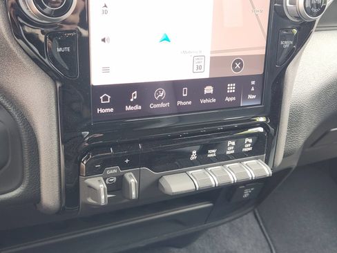 New 2026 RAM 2500 Tradesman AWD/4WD image 18