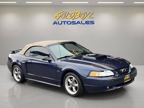Used 2001 Ford Mustang GT image 2