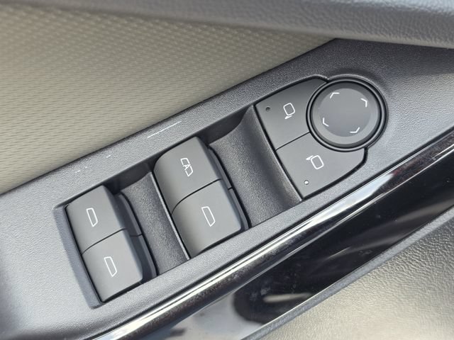 New 2027 Chevrolet Equinox LT w/ Convenience Package II FWD image 20