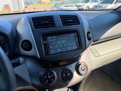 Used 2010 Toyota RAV4 2WD image 9