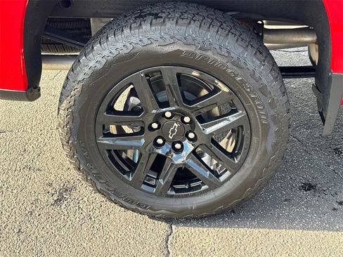 Used 2025 Chevrolet Silverado 1500 Custom Trail Boss image 18