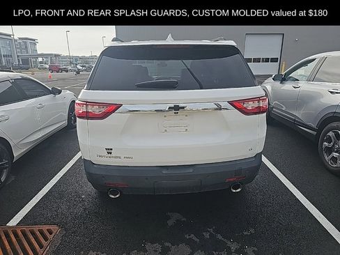 Used 2020 Chevrolet Traverse LT w/ Driver Confidence II Package image 7