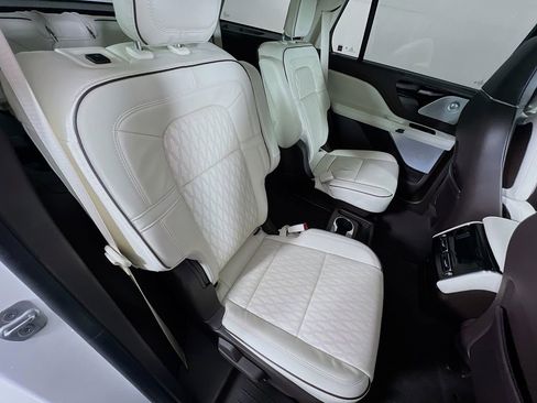 Used 2022 Lincoln Aviator Black Label AWD/4WD image 30