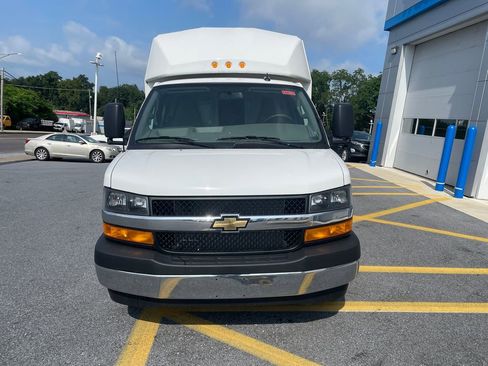 New 2024 Chevrolet Express 3500 w/ Power Convenience Package image 2