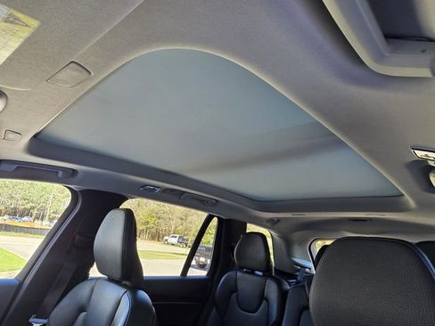 Used 2019 Volvo XC90 T6 Momentum w/ Advanced Package image 8