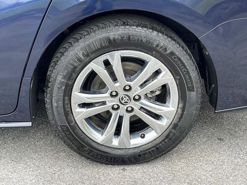 Used 2022 Toyota Sienna XSE w/ XSE Plus Package image 11